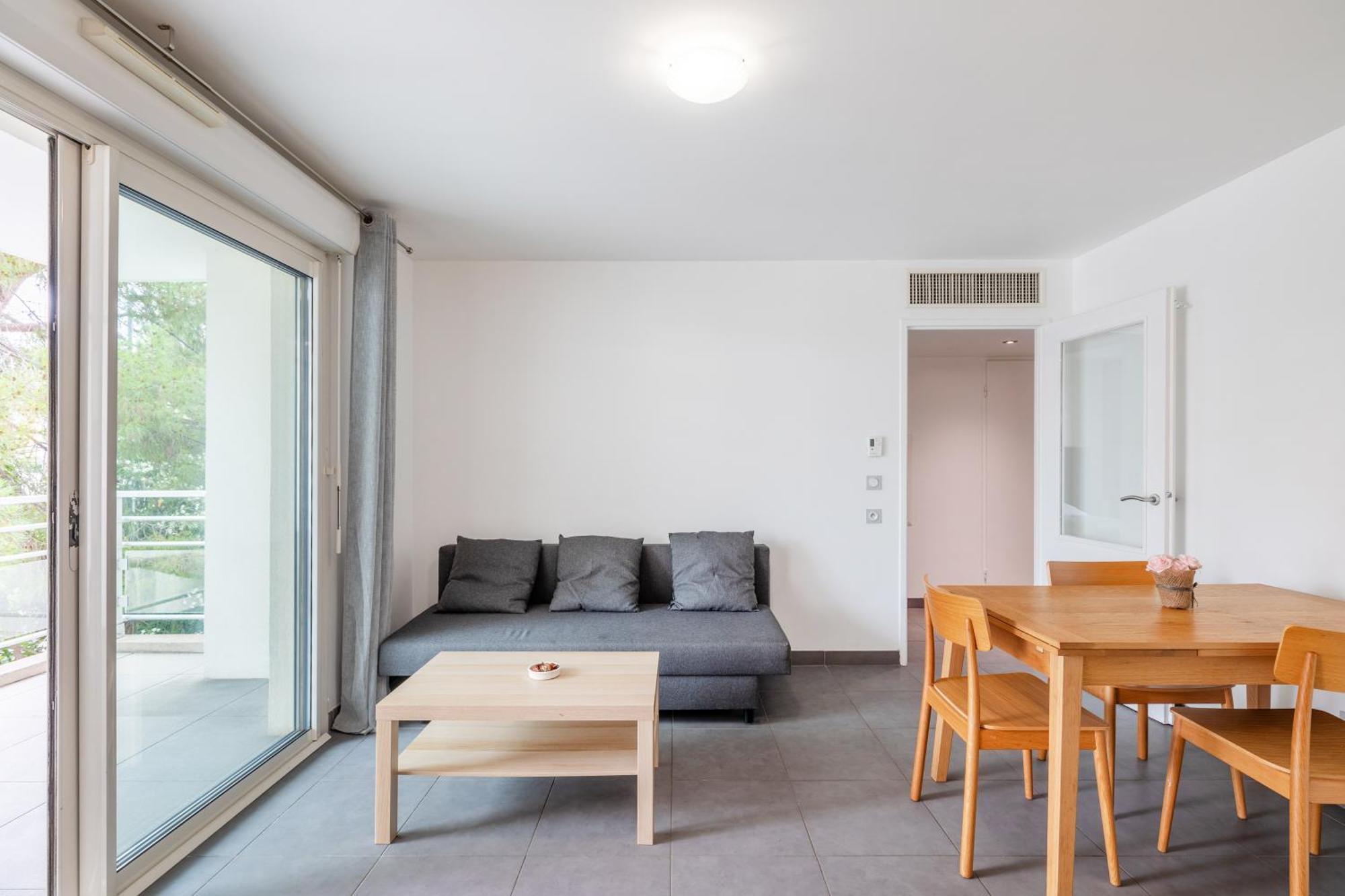 Le Printemps, Centre Juan Les Pins , 100M Des Plages, 70M De La Gare De Juan Les Pins 昂蒂布 外观 照片