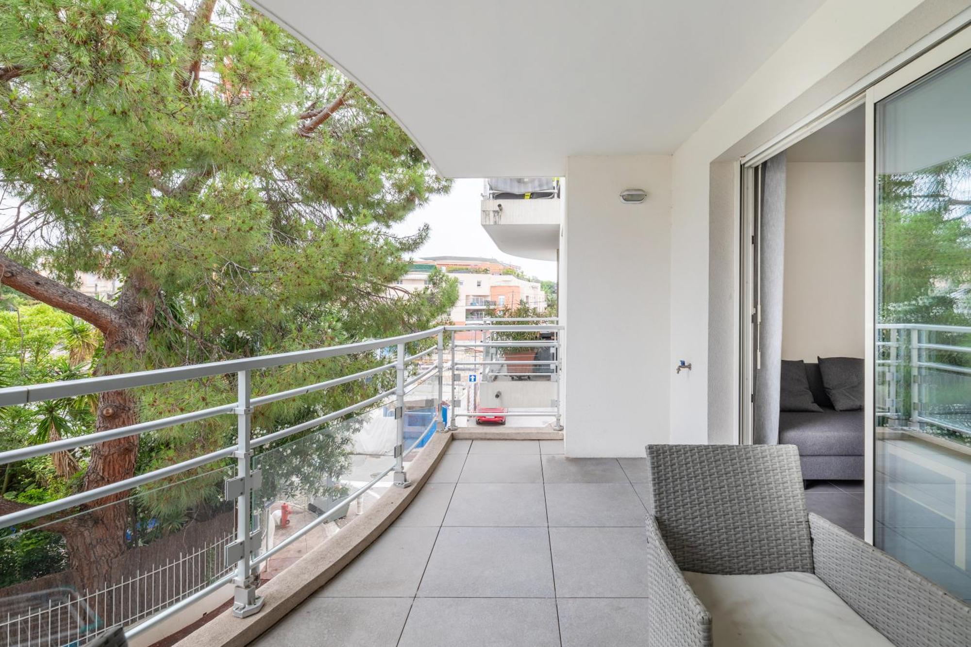 Le Printemps, Centre Juan Les Pins , 100M Des Plages, 70M De La Gare De Juan Les Pins 昂蒂布 外观 照片